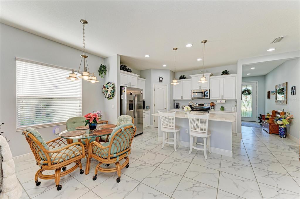 7735 Ridgelake Circle Bradenton, FL 34203 - Photo 14 of 67