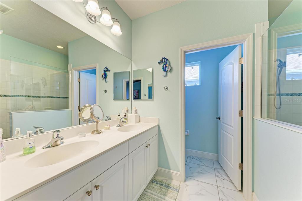 7735 Ridgelake Circle Bradenton, FL 34203 - Photo 22 of 67