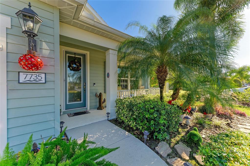 7735 Ridgelake Circle Bradenton, FL 34203 - Photo 3 of 67