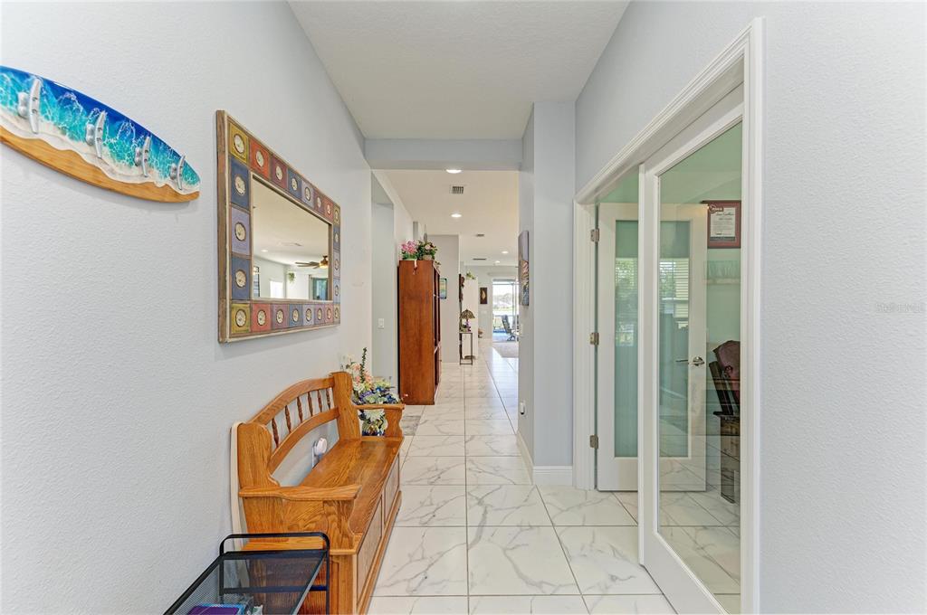 7735 Ridgelake Circle Bradenton, FL 34203 - Photo 10 of 67