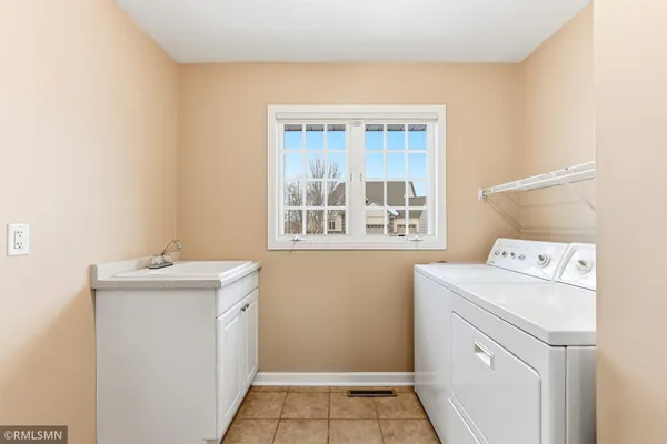 $645,000 | 18455 95th Place North, Maple Grove, MN 55311