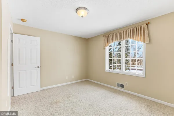 $645,000 | 18455 95th Place North, Maple Grove, MN 55311