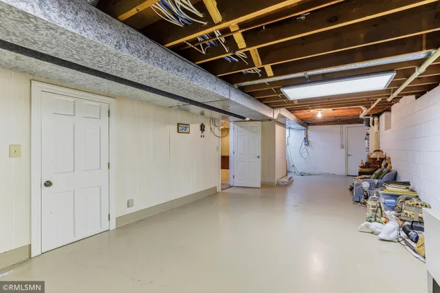 $645,000 | 18455 95th Place North, Maple Grove, MN 55311