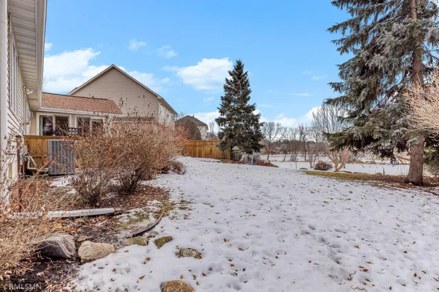$645,000 | 18455 95th Place North, Maple Grove, MN 55311