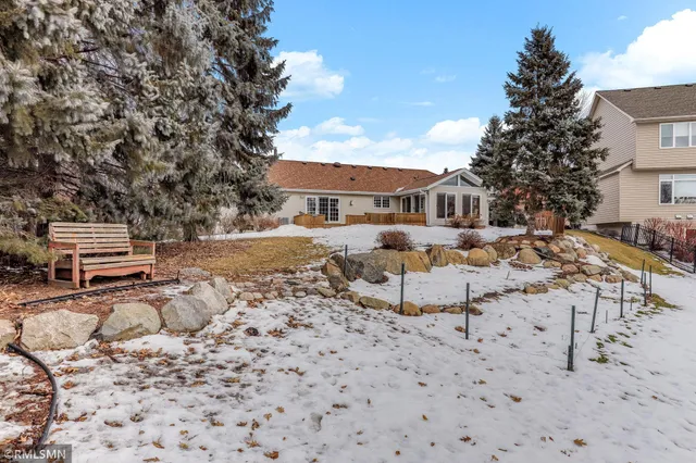 $645,000 | 18455 95th Place North, Maple Grove, MN 55311