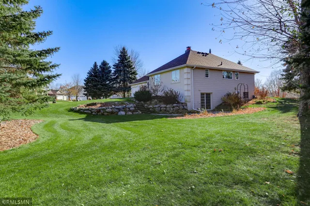 $645,000 | 18455 95th Place North, Maple Grove, MN 55311