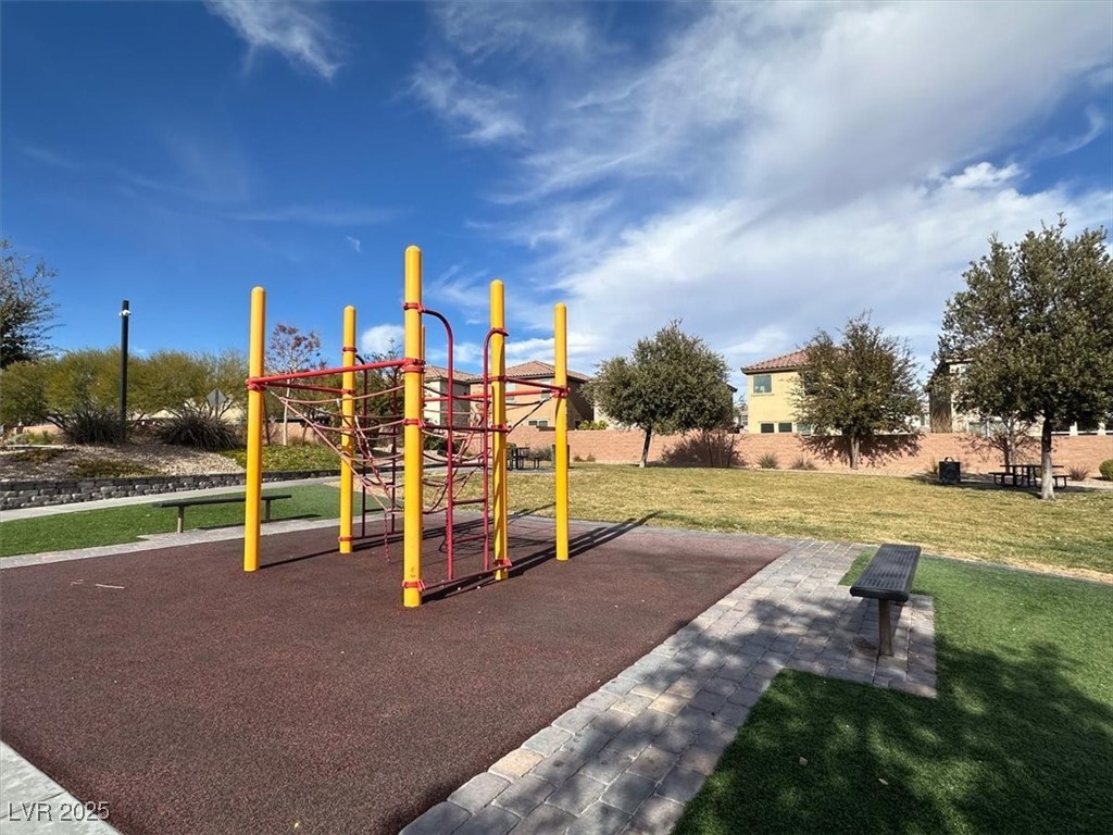 9236 Keystone Ridge Avenue Las Vegas, NV 89148 - Photo 37 of 38 Community playground