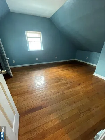 a view of empty room with window