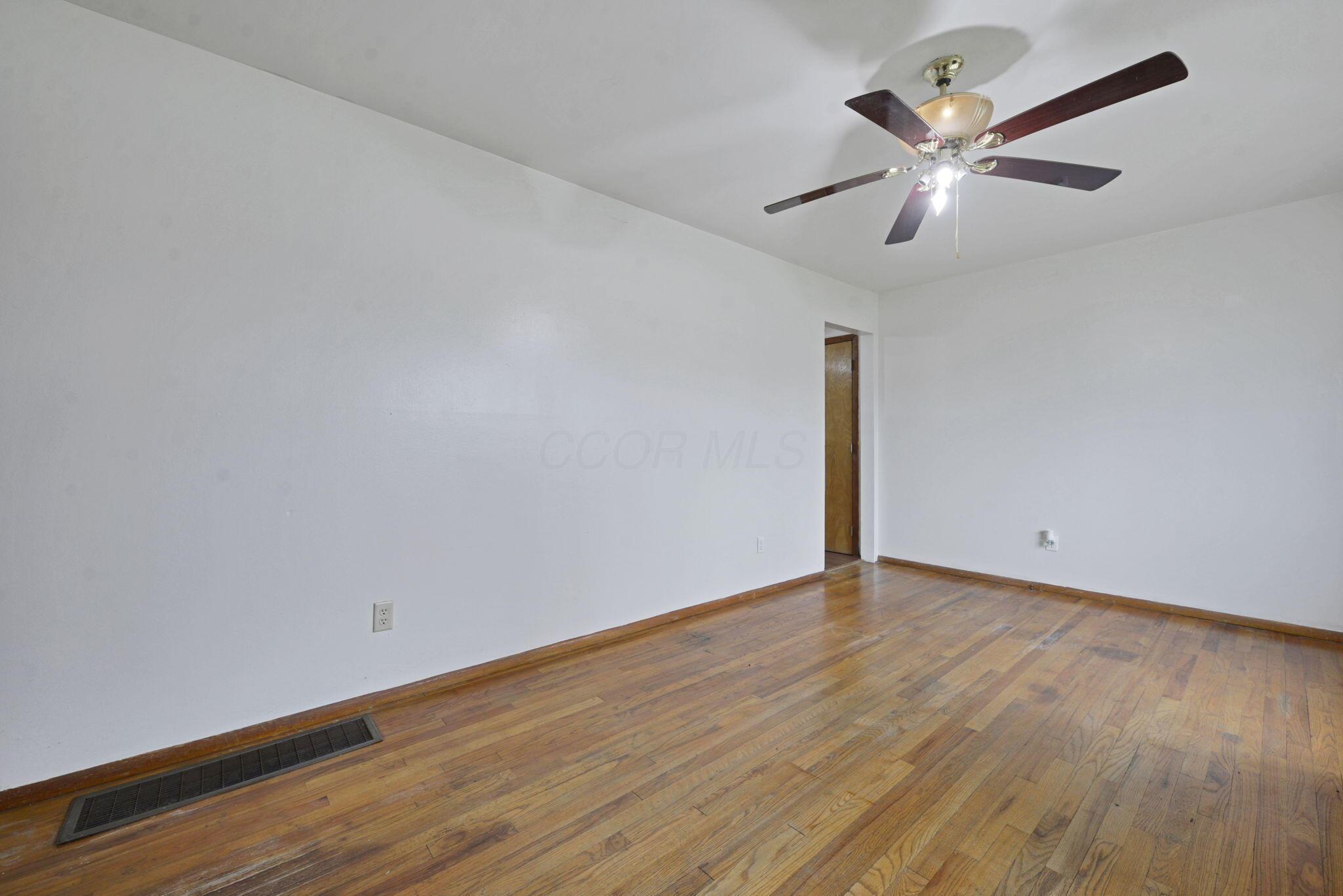 860 Basswood Road Columbus, OH 43207 - Photo 10 of 35 11-web-or-mls-860-basswood-rd