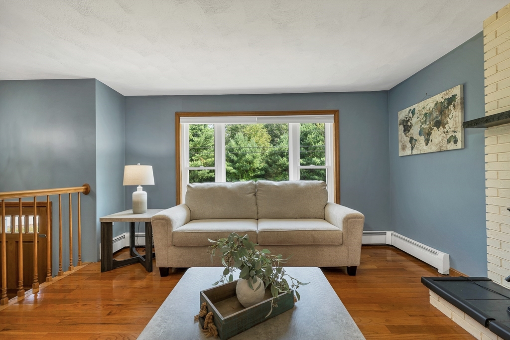 7 Manter Mill Road Londonderry, NH 03053 - Photo 5 of 37 Gallery Image 5