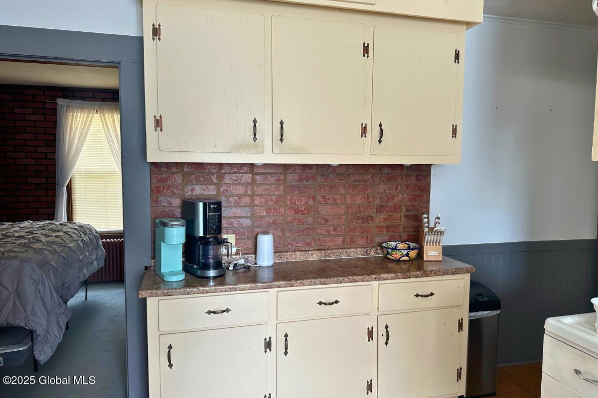 48 Arnold Avenue, Unit 2 Amsterdam, NY 12010 - Photo 6 of 22 7