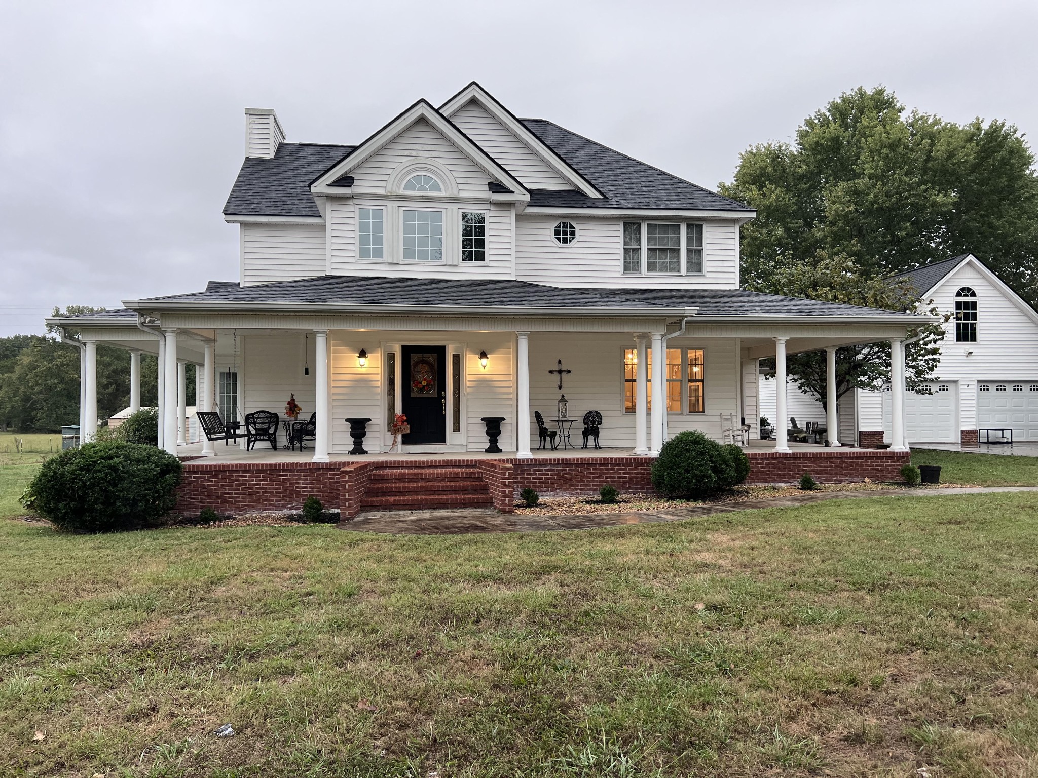 2668 Ragsdale Road Manchester, TN 37355 - Photo 32 of 32 front view of a house with a yard