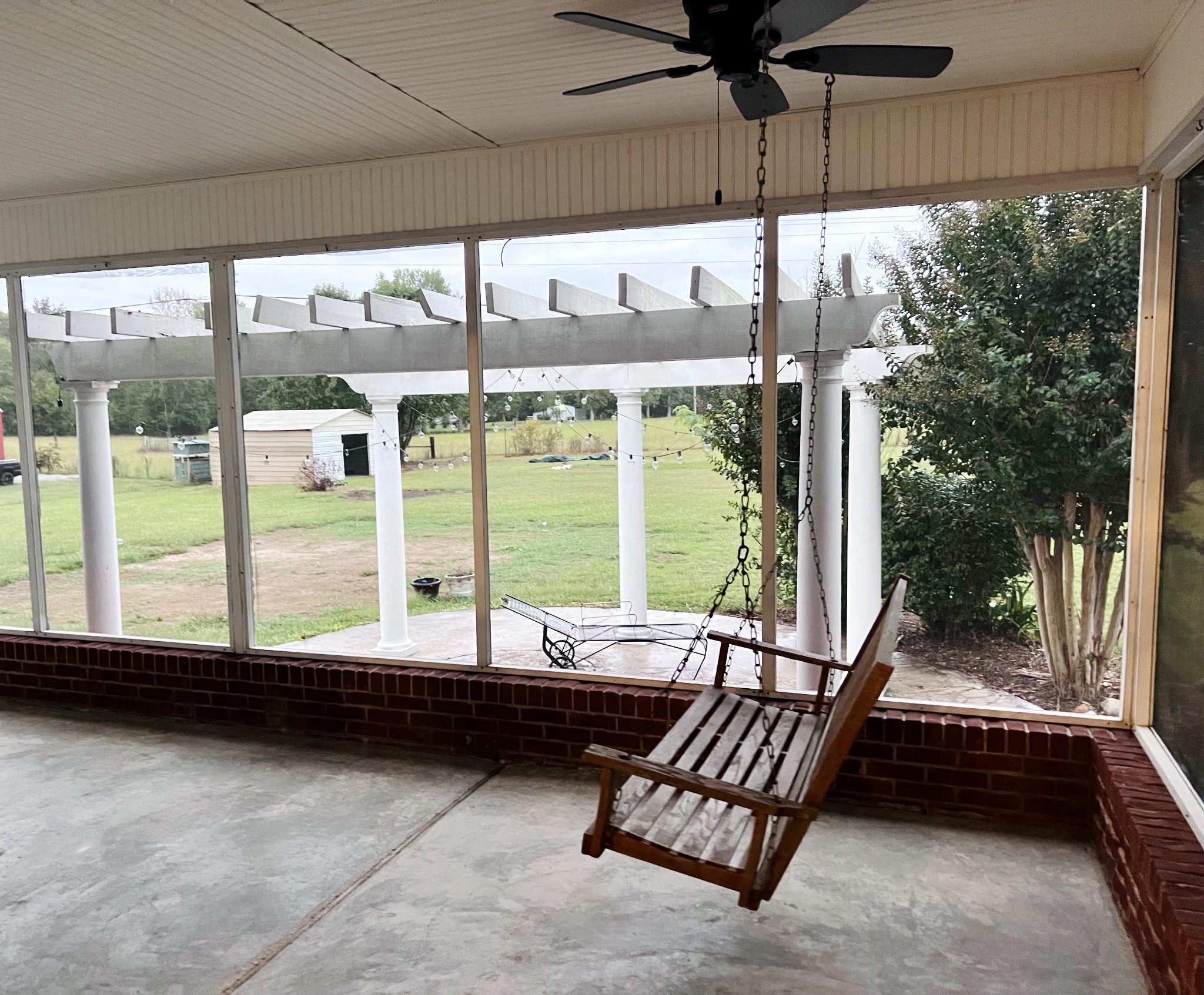 2668 Ragsdale Road Manchester, TN 37355 - Photo 4 of 32 a room with pool table and windows