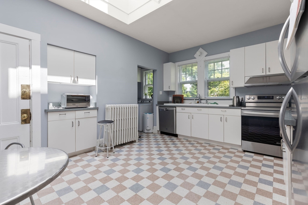 15 Myrtle Street, Unit 2 Boston, MA 02130 - Photo 6 of 34