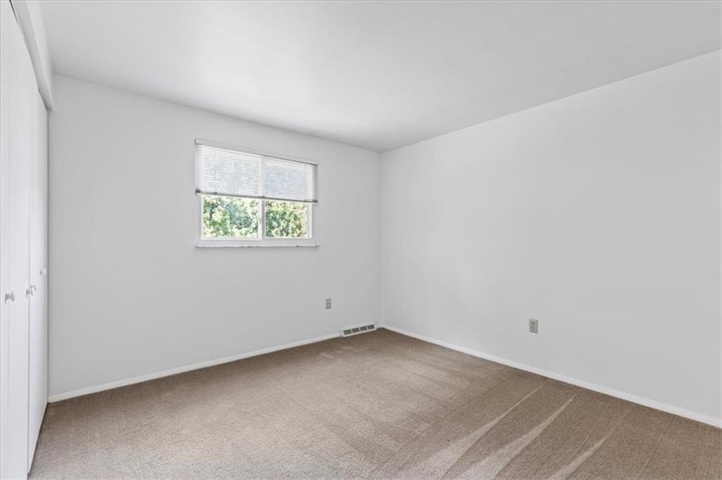 92 Seavey Road Pittsburgh, PA 15223 - Photo 19 of 25 Gallery Image 19