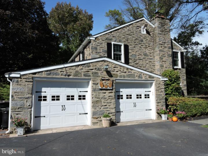 1014 Union Meeting Road Blue Bell, PA 19422 - Photo 21 of 23 Garage