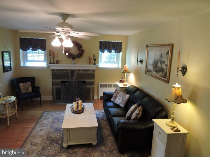 1014 Union Meeting Road Blue Bell, PA 19422 - Photo 7 of 23 Living Room
