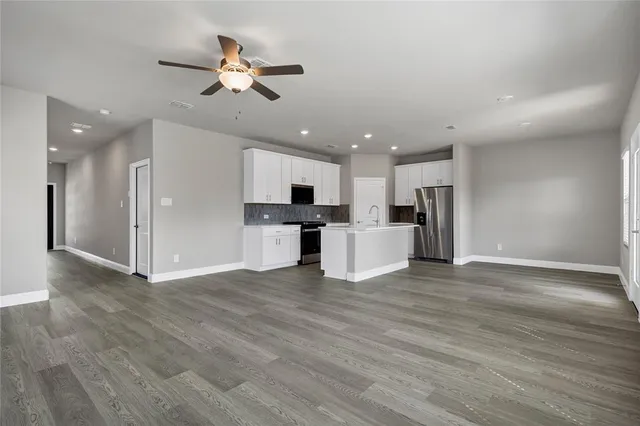 $2,300 | 513 Ezra Lane, McKinney, TX 75069