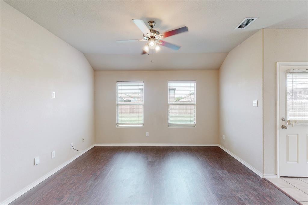 5140 Grayson Ridge Drive Fort Worth, TX 76179 - Photo 3 of 38