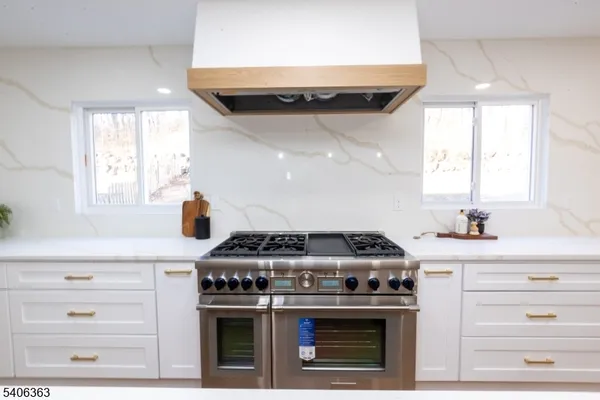 $1,599,000 | 13 Sycamore Way, Warren, NJ 07059