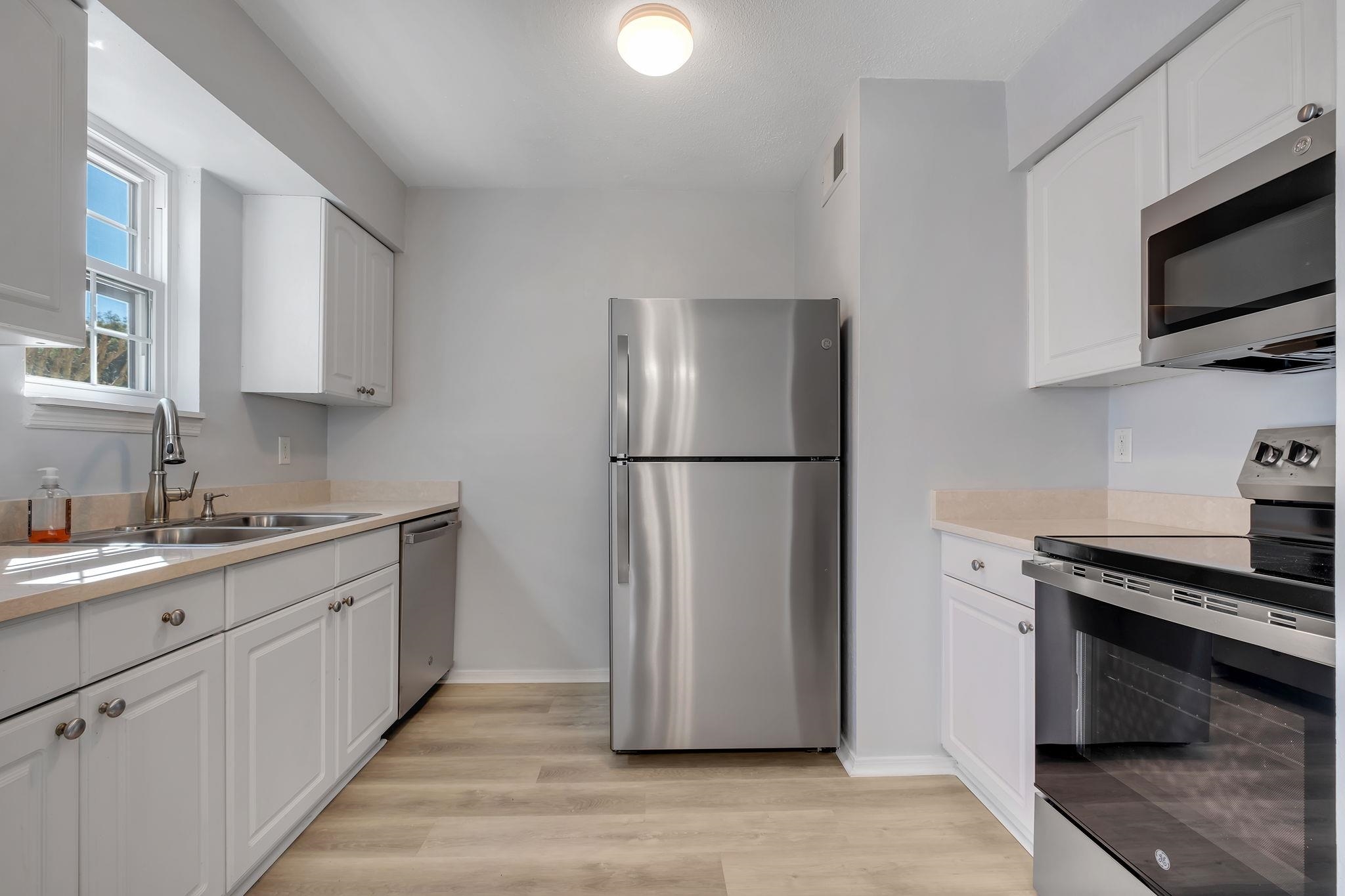 1951 North Meridian Road, Unit 35 Tallahassee, FL 32303 - Photo 31 of 34