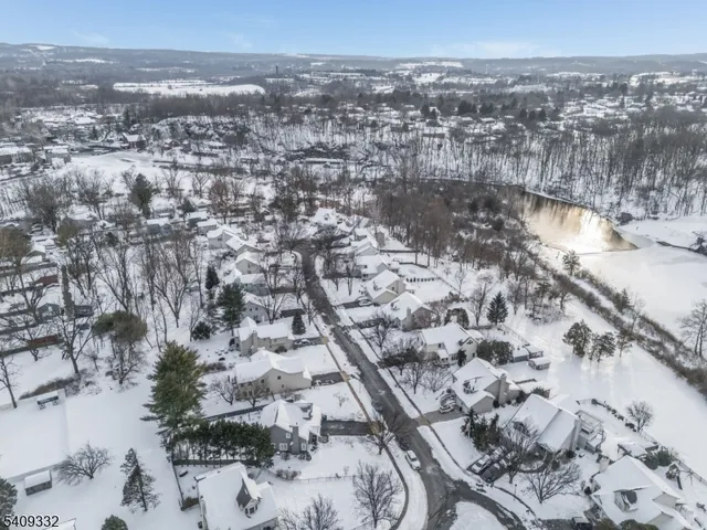 $725,000 | 7 Rachel Court, Clinton, NJ 08809