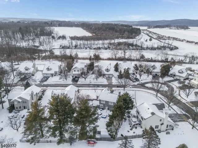 $725,000 | 7 Rachel Court, Clinton, NJ 08809