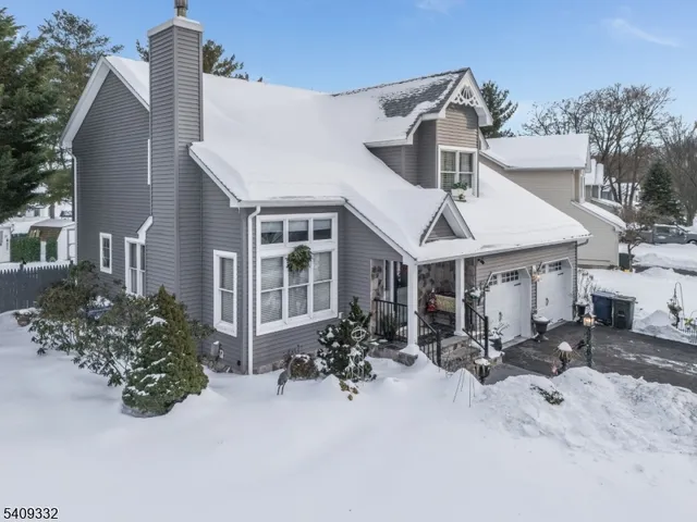 $725,000 | 7 Rachel Court, Clinton, NJ 08809