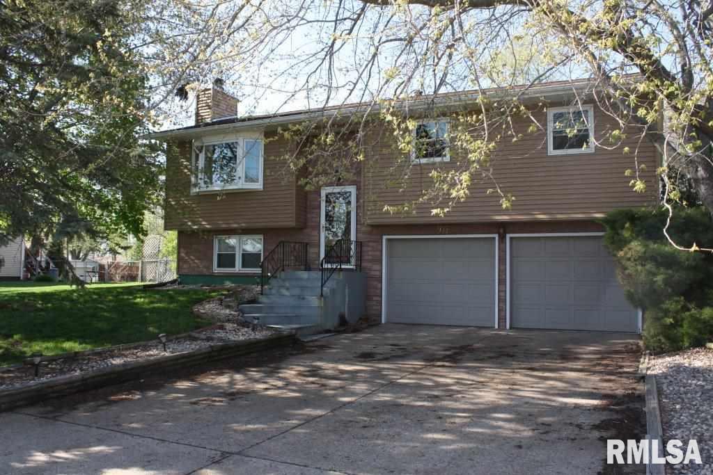 1137 Mark Street Colona, IL 61241 - Photo 1 of 15 Gallery Image 1