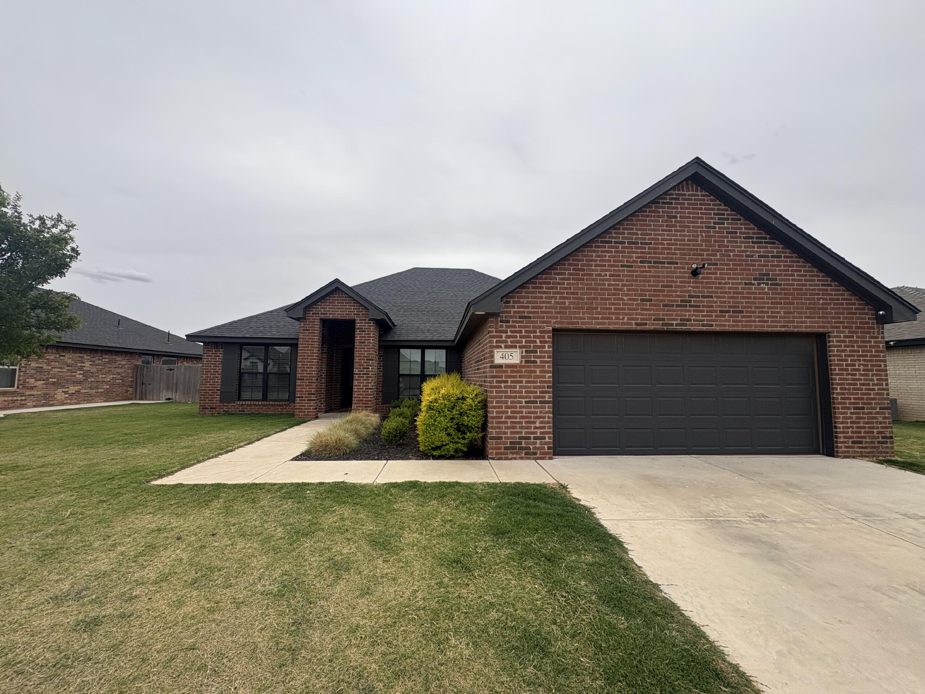 405 Ranger Street Wolfforth, TX 79382 - Photo 2 of 21 IMG_2183