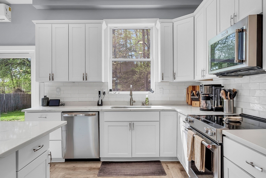 5 Maple Street Sutton, MA 01590 - Photo 4 of 42 Gallery Image 4