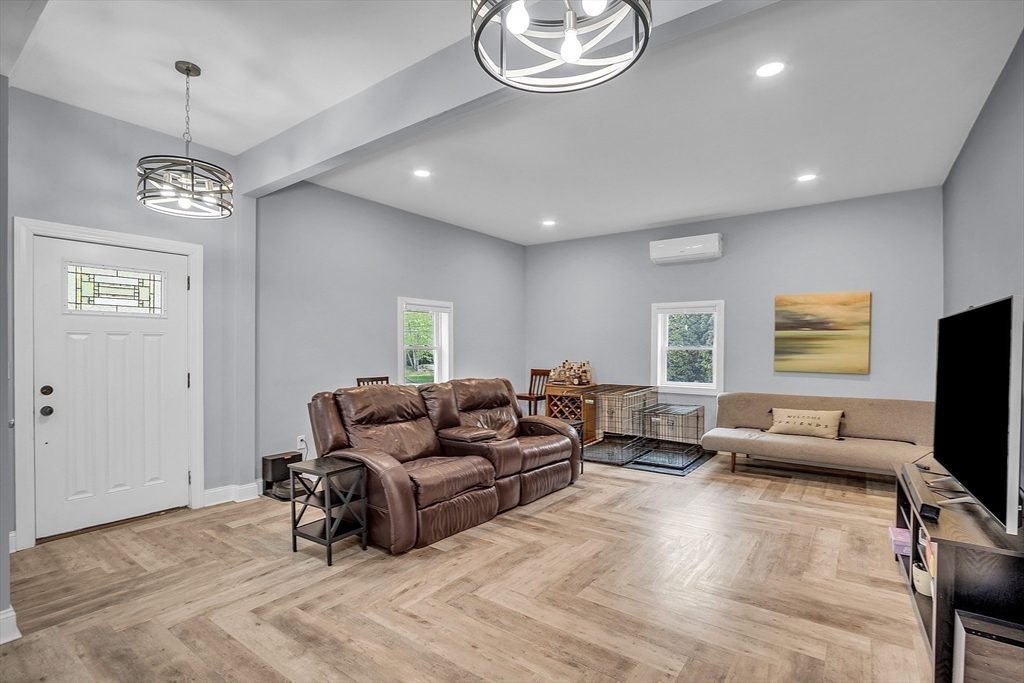 5 Maple Street Sutton, MA 01590 - Photo 10 of 42 Gallery Image 10
