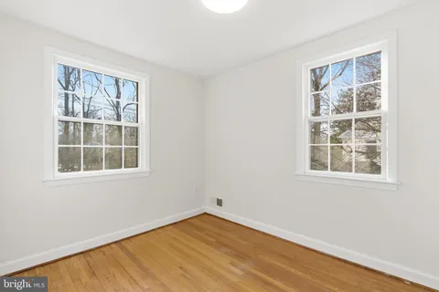 $1,095,000 | 5623 Huntington Parkway, Bethesda, MD 20817