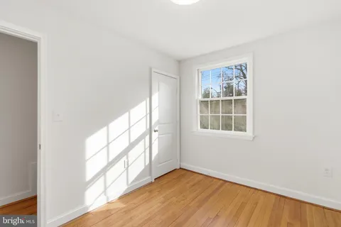 $1,095,000 | 5623 Huntington Parkway, Bethesda, MD 20817