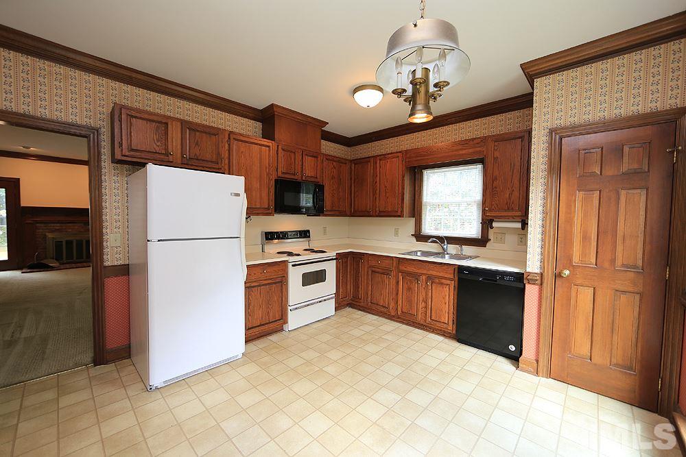 8341 Wycombe Lane Raleigh, NC 27615 - Photo 5 of 28 Gallery Image 5
