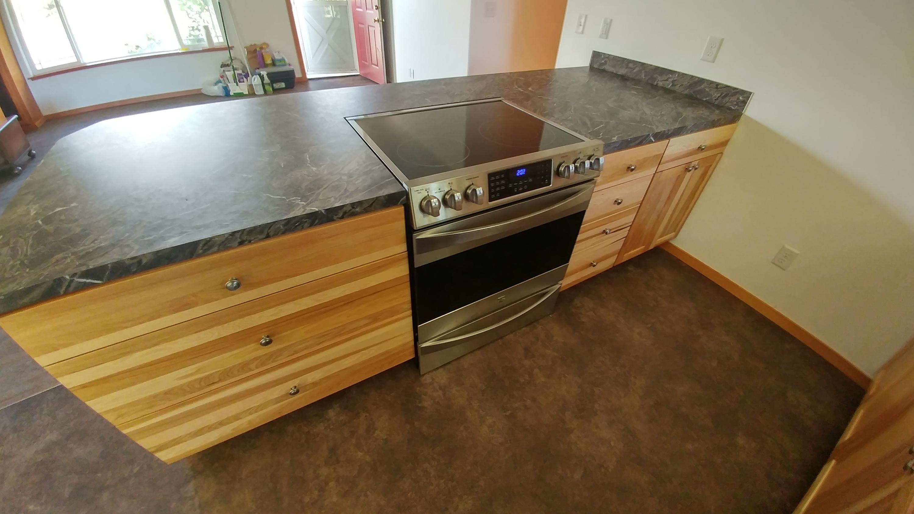 240 Hummingbird Lane Tillamook, OR 97141 - Photo 4 of 8 Beautiful Appliances and Hickory Cabinet