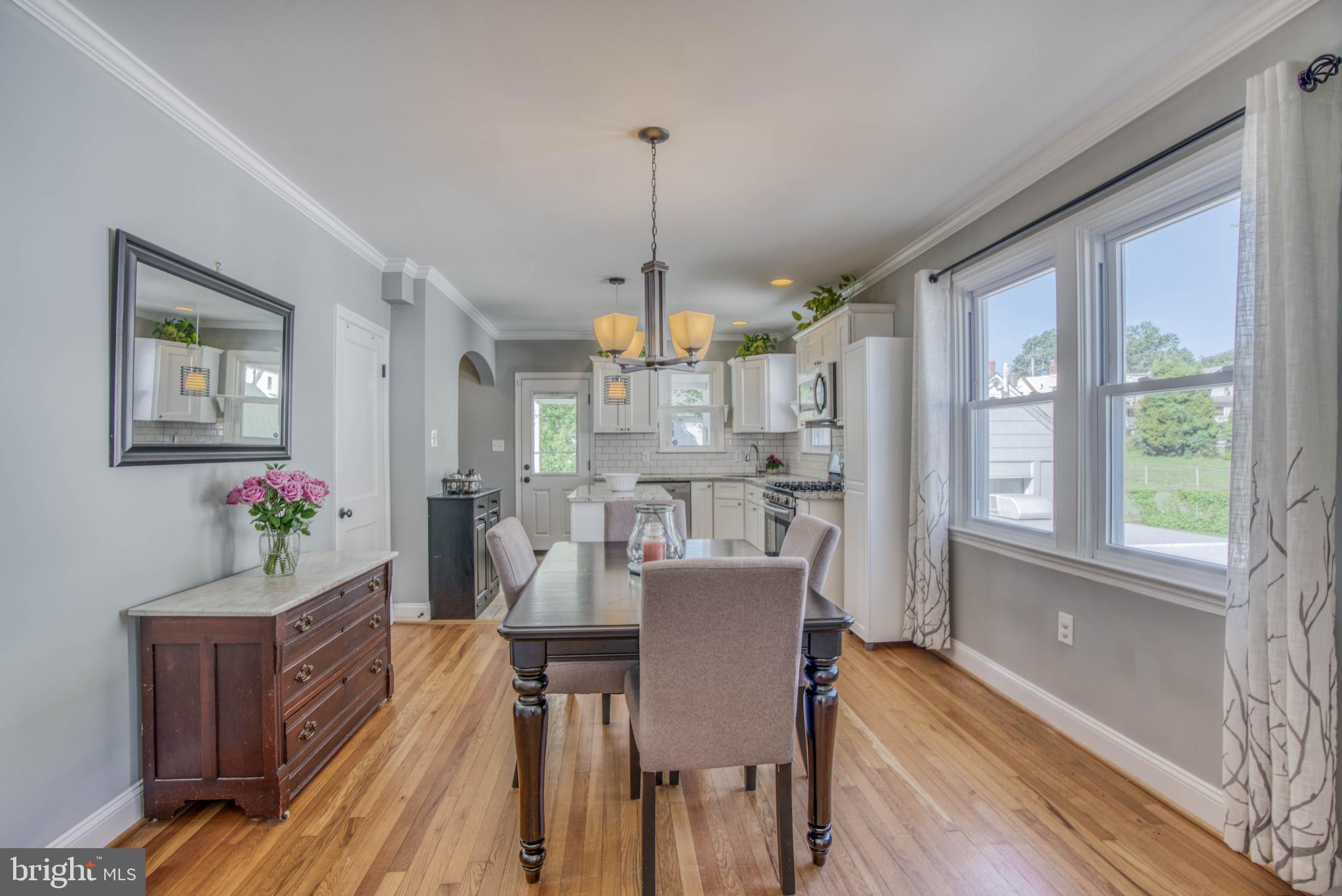 3031 Parktowne Road Baltimore, MD 21234 - Photo 14 of 48 Neutral paint colors & decor