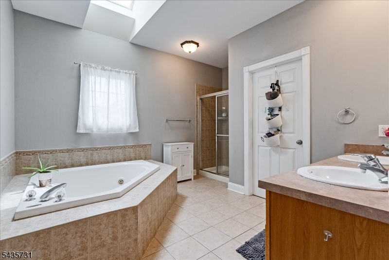 24 Saddle Ridge Road Sparta, NJ 07871 - Photo 20 of 50