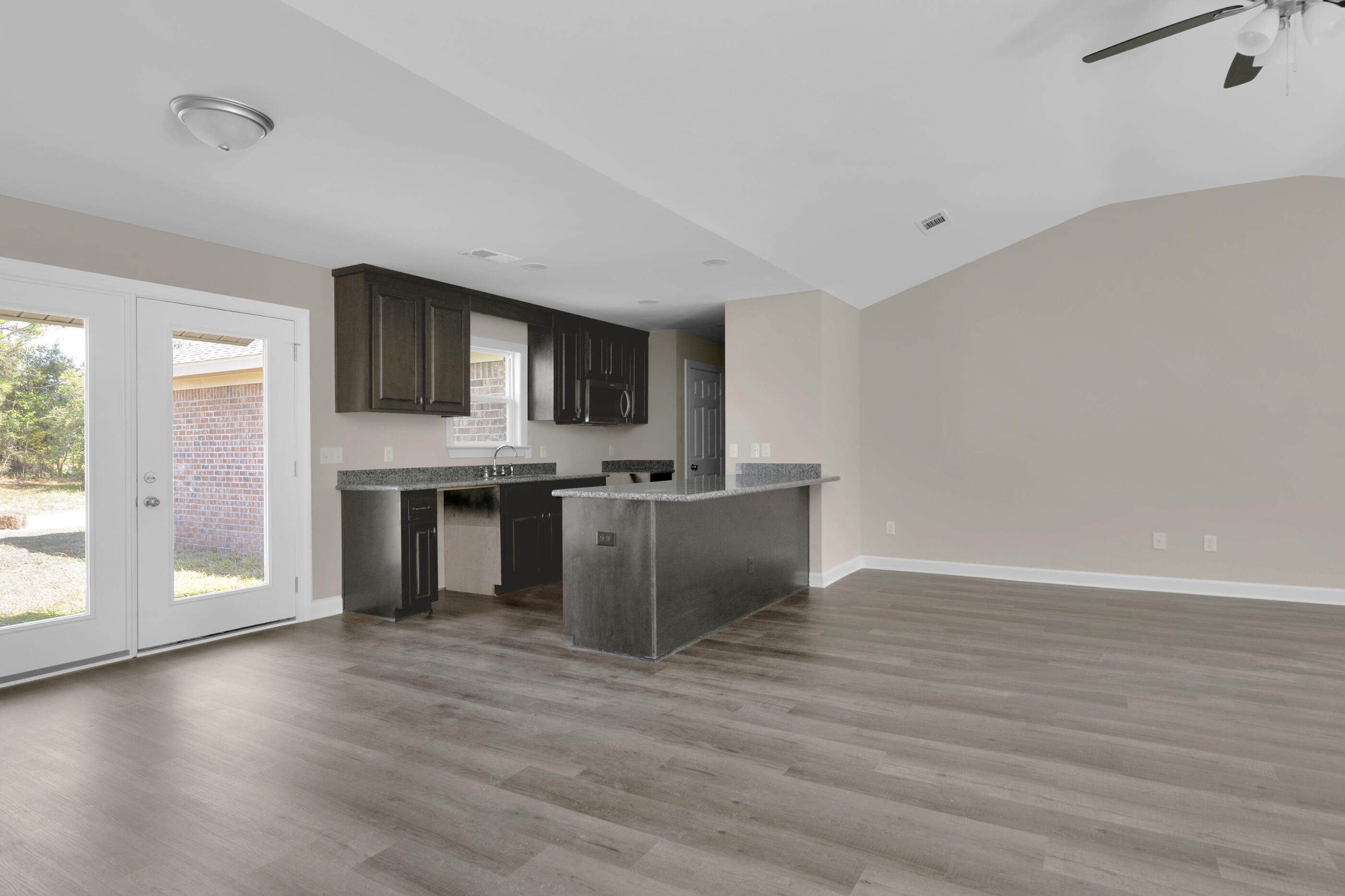 10004 American Farms Road Milton, FL 32583 - Photo 7 of 17 Gallery Image 7