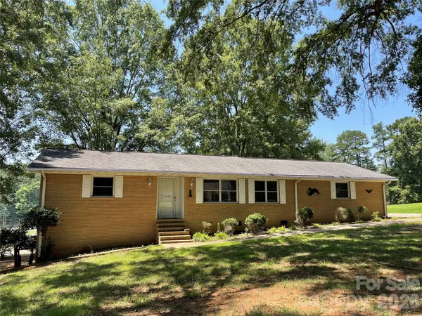 $325,000 | 920 Page Street, Mount Pleasant, NC 28124