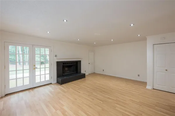 $2,200 | 9070 Cobbler Court, Roswell, GA 30076