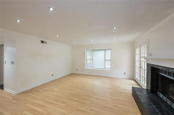 $2,200 | 9070 Cobbler Court, Roswell, GA 30076