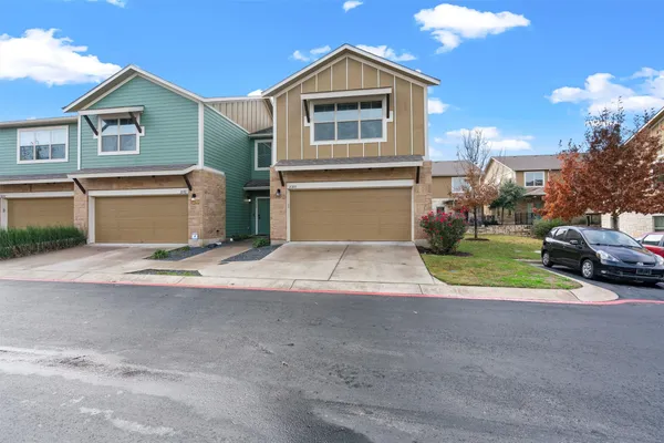 $1,995 | 516 East Slaughter Lane, Unit 2203, Austin, TX 78744