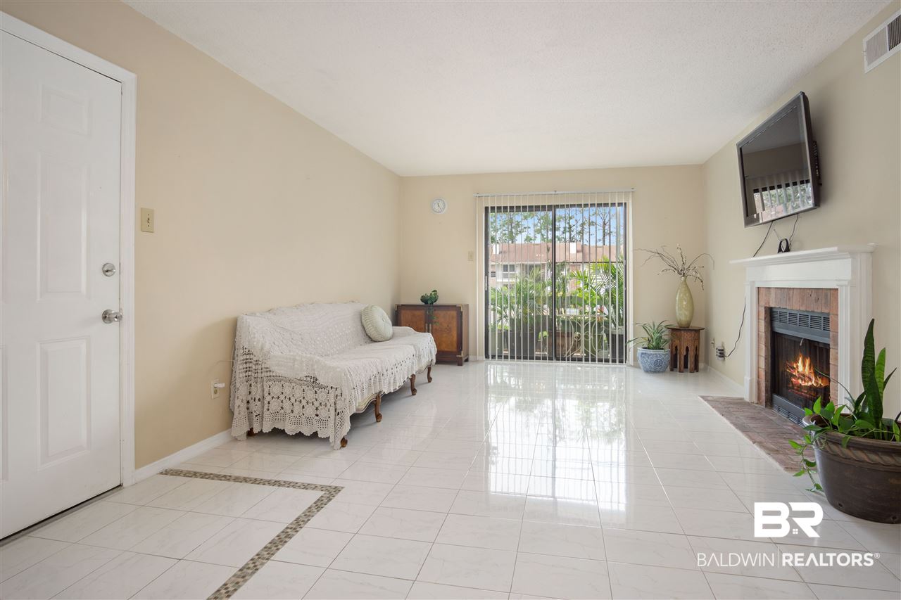 1251 Henckley Avenue, Unit 103 Mobile, AL 36609 - Photo 2 of 13