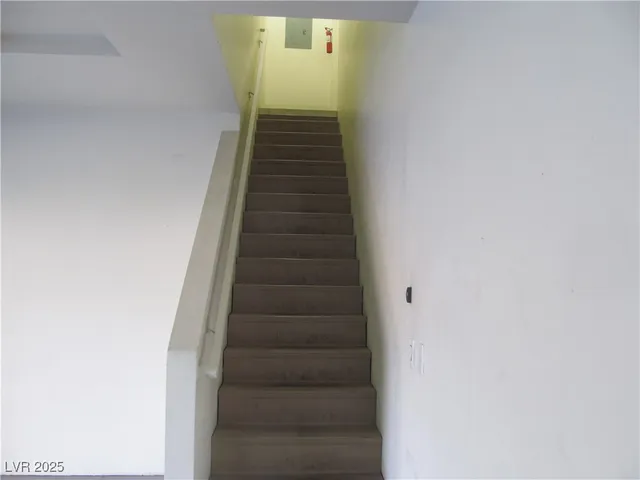 $1,570 | 5250 South Rainbow Boulevard, Unit 2104, Las Vegas, NV 89118