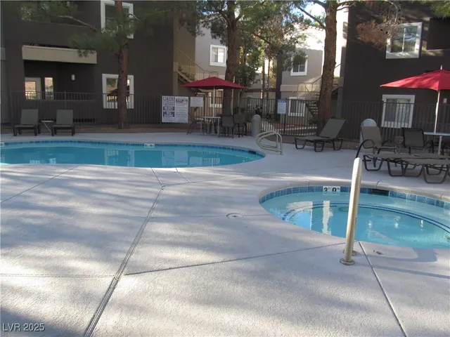 $1,570 | 5250 South Rainbow Boulevard, Unit 2104, Las Vegas, NV 89118