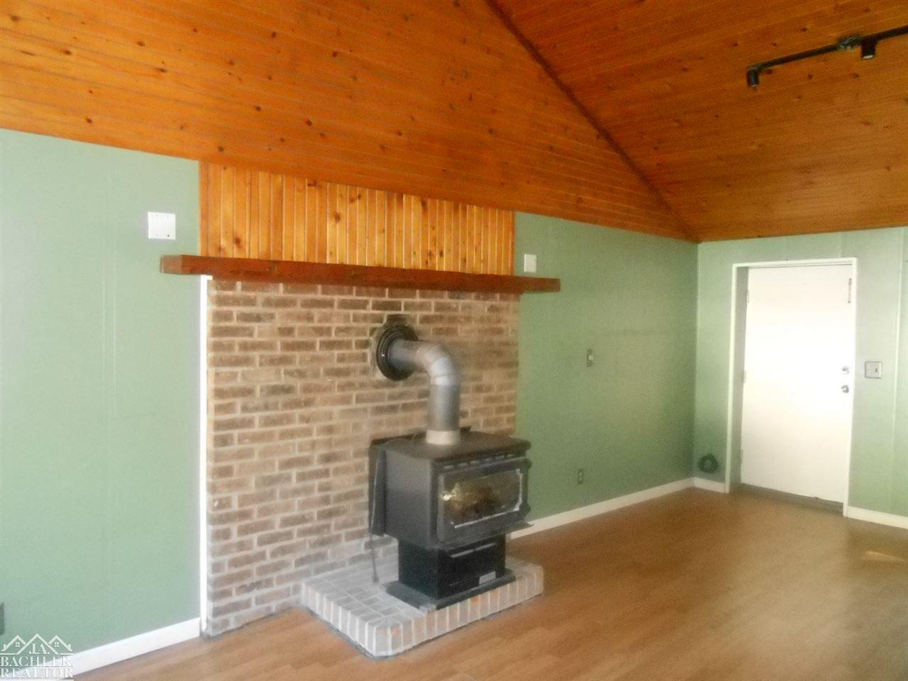 8364 Marsh Road Algonac, MI 48001 - Photo 8 of 19 31306345-7.JPG