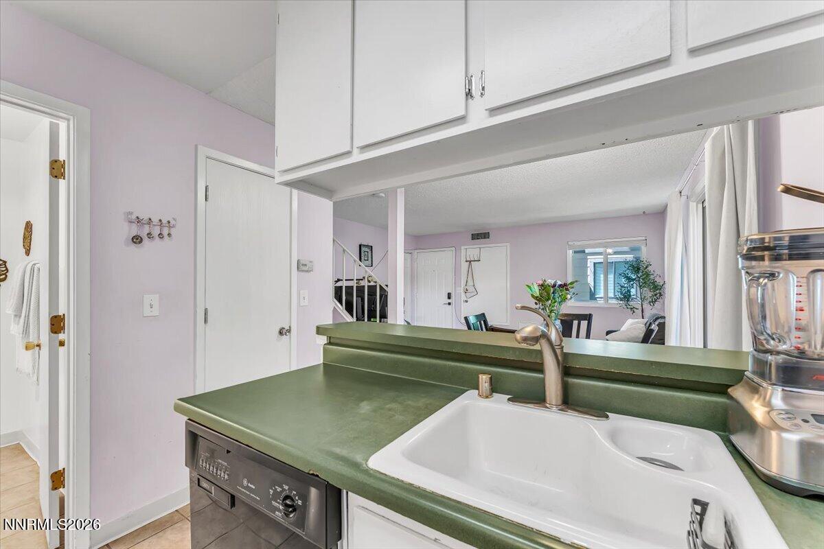 4616 Rio Poco Road Reno, NV 89502 - Photo 11 of 31 11-4616 Rio Poco Rd Reno NV 89502 (8 of