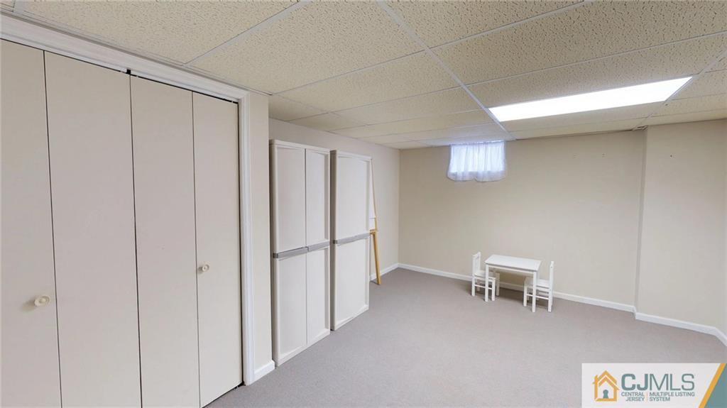 21 Oak Tree Road Monmouth Junction, NJ 08852 - Photo 17 of 20 Gallery Image 17