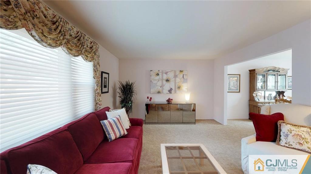 21 Oak Tree Road Monmouth Junction, NJ 08852 - Photo 3 of 20 Gallery Image 3